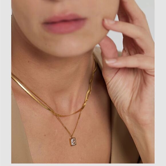 #15 18K Gold Plated Unique Crystal Necklace - Picture 2 of 10